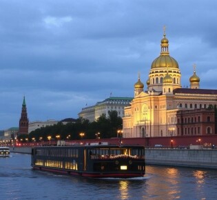 Москва-река в отражениях: гид по речным прогулкам, которые стоит пережить