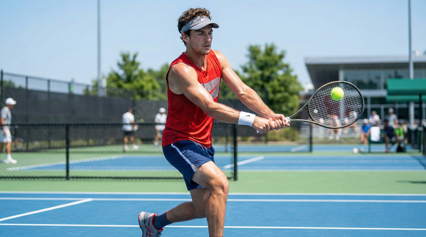 Одежда для большого тенниса на любой сезон: как одеваться на корт круглый год